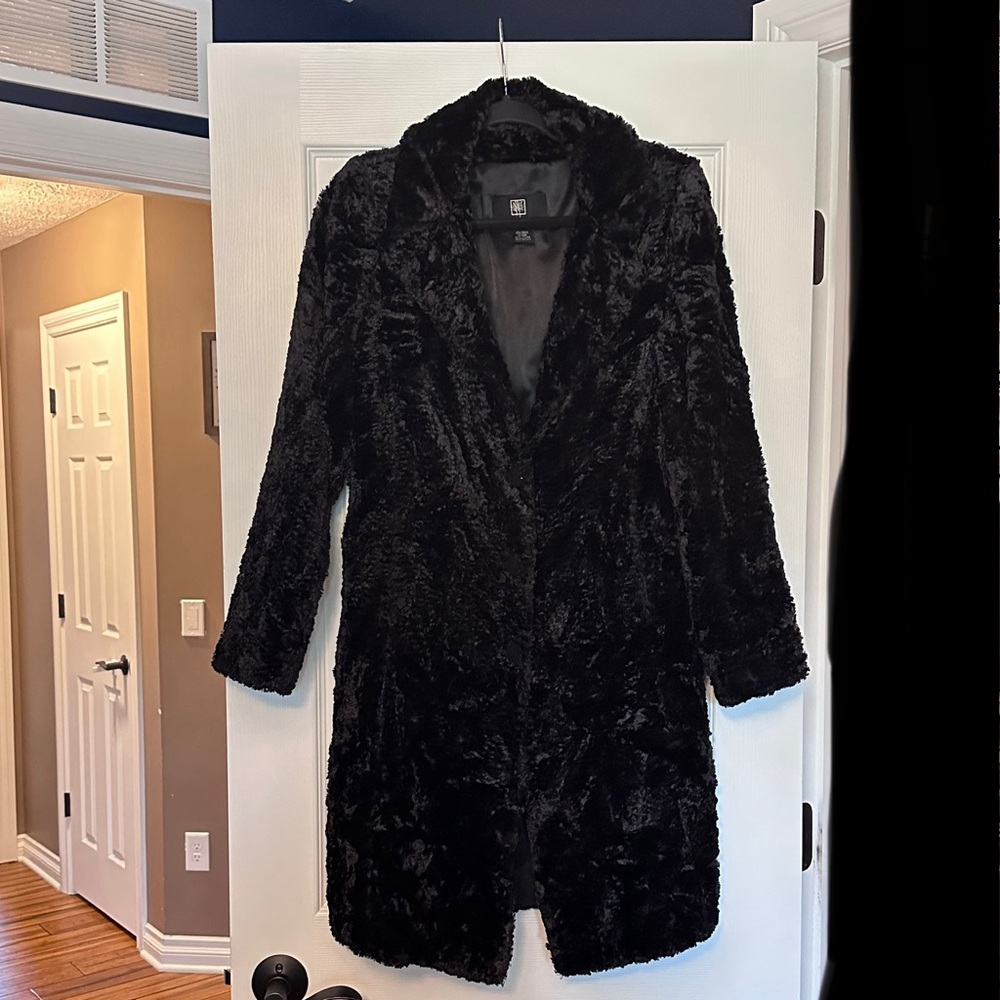 Elegant Black Faux Fur Coat, Alpine Studio XS
